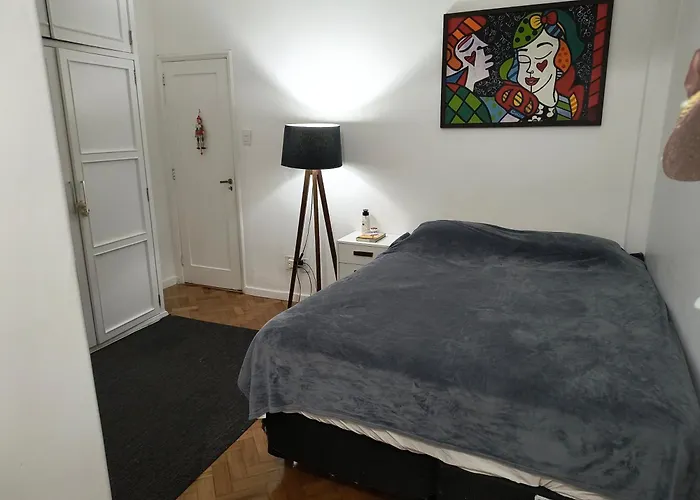 No Conforto De Casa Em Copa