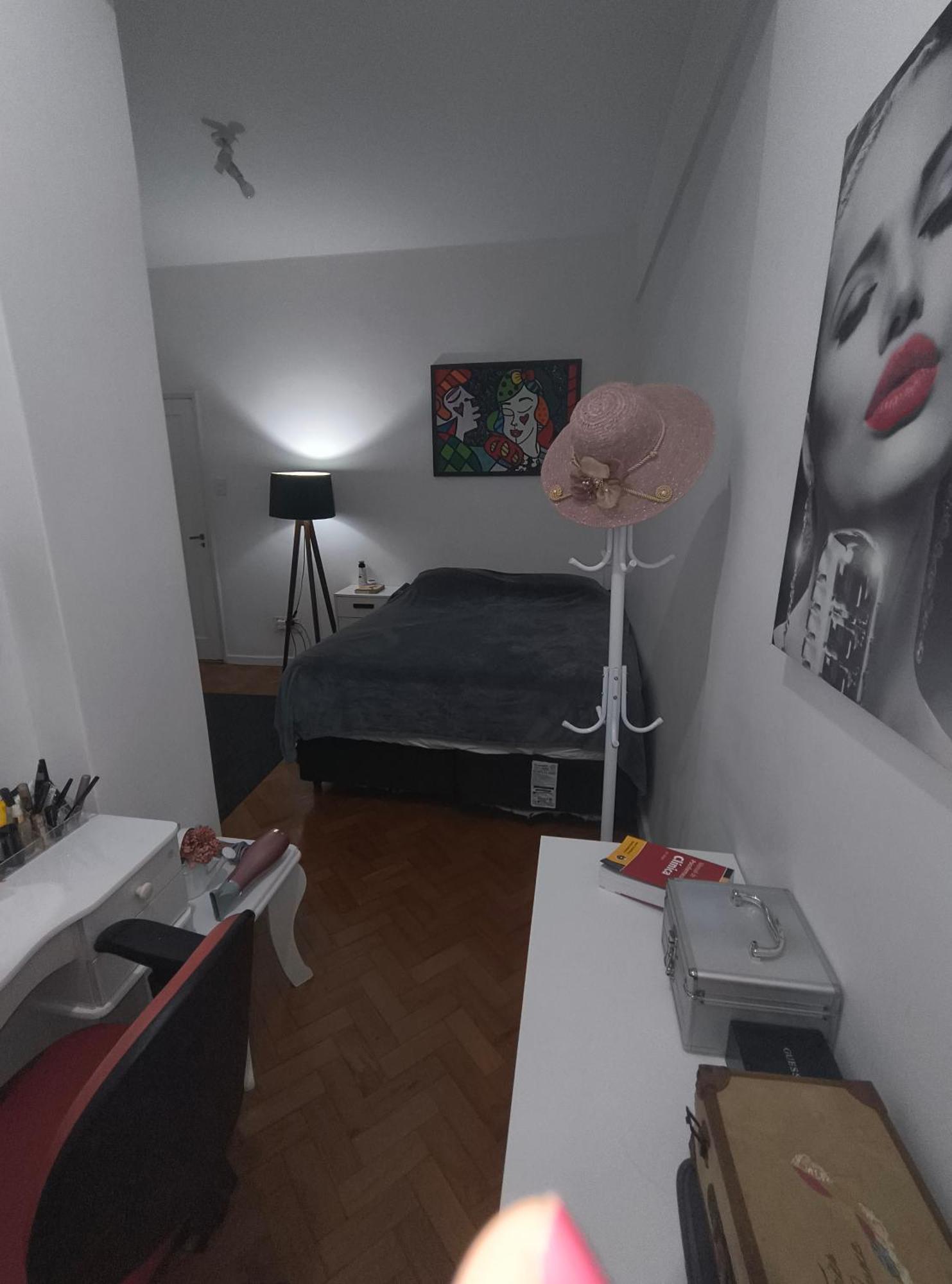 No Conforto De Casa Em Copa *